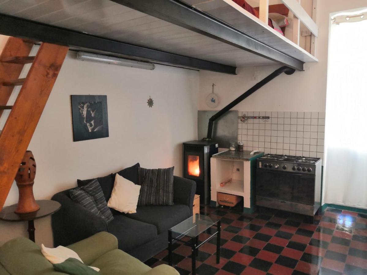 Affascinante Monolocale In Palazzo Storico, 50mtr Da Piazza Azuni * 萨萨里